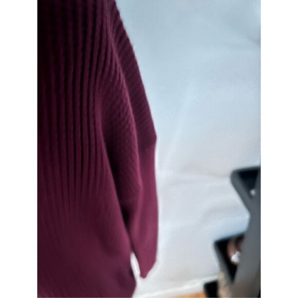 Michael Kors red sweater oversized turtle neck size small - Picture 4 of 6